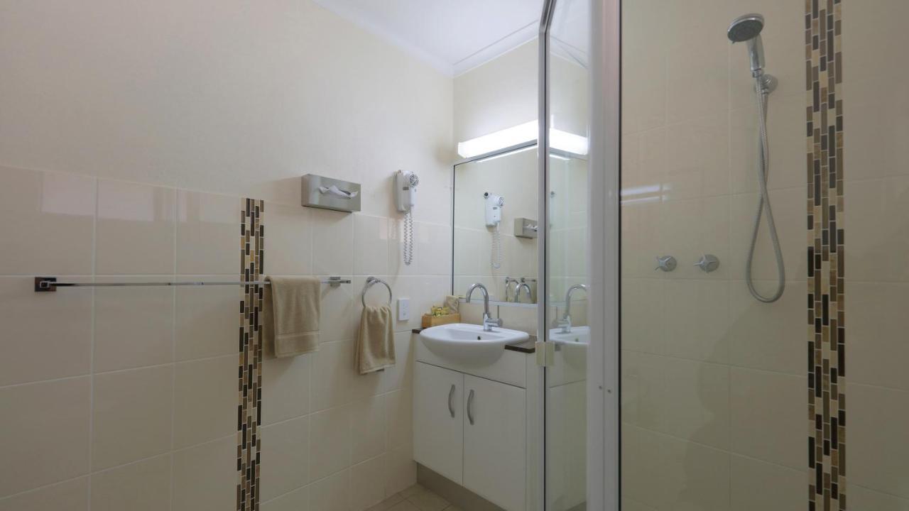 Tenterfield Motor Inn Ngoại thất bức ảnh