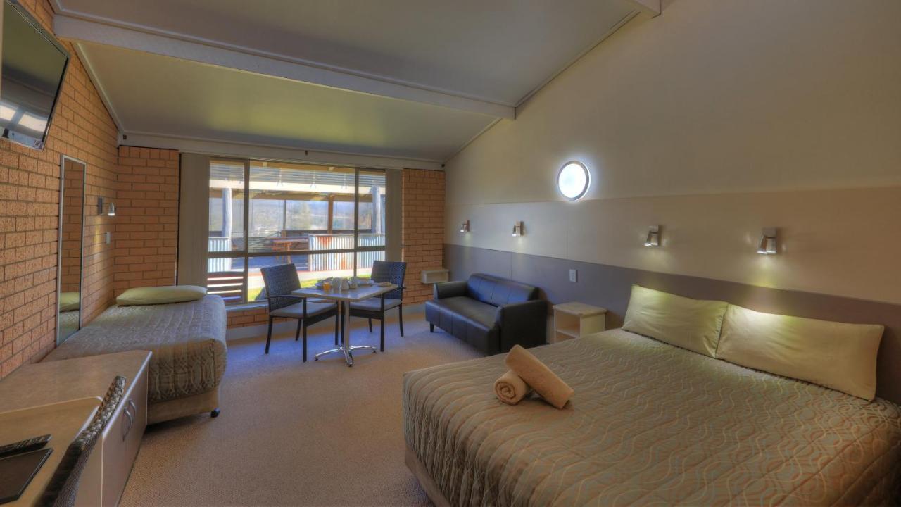 Tenterfield Motor Inn Ngoại thất bức ảnh