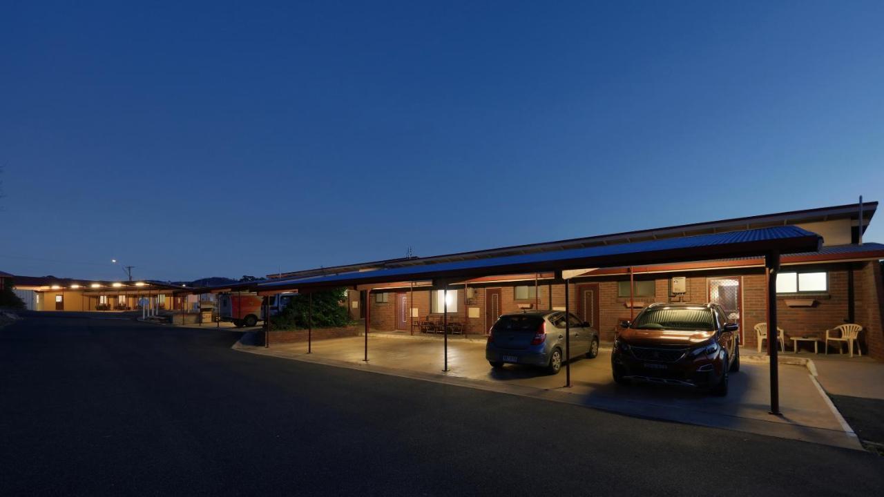 Tenterfield Motor Inn Ngoại thất bức ảnh
