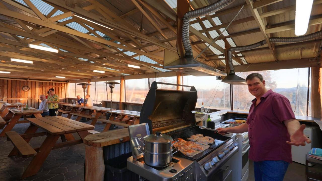 Tenterfield Motor Inn Ngoại thất bức ảnh