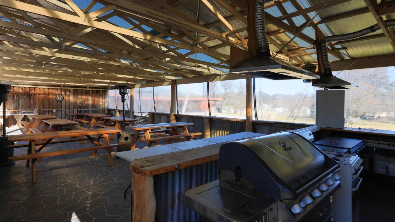 Tenterfield Motor Inn Ngoại thất bức ảnh